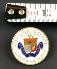 VTG Ice Hockey Vanier City Canadian French EFFORT & HONOR Pin VMHA-AHMV Crest 