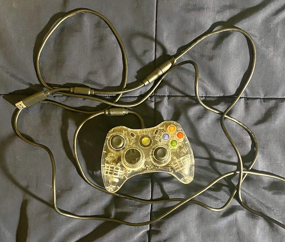 Afterglow Xbox 360 Controller Clear Wired USB (Xbox 360 and PC compatible only) - Image 2 of 2