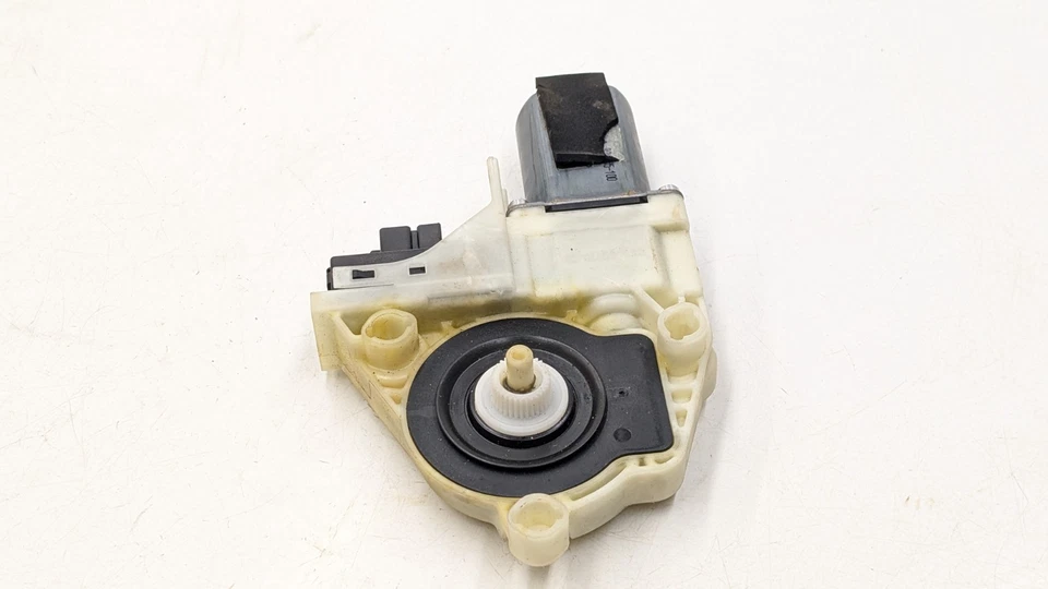 PORSCHE PANAMERA 970 WINDOW MOTOR REAR LEFT PASSENGER SIDE A48398110 2014 - Image 4 of 4