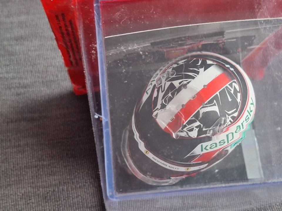 Helm Casque Casco #16 Charles Leclerc F1 Ferrari 2021 1/5 SPARK  - Bild 4 von 4