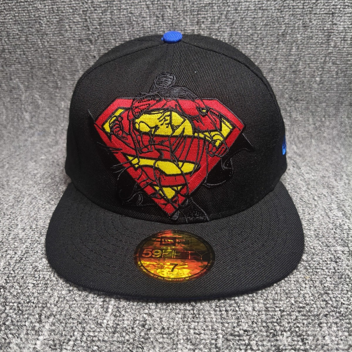New Era 59FIFTY Superman Fitted Hat Cap Size 7 Black Character Graphic