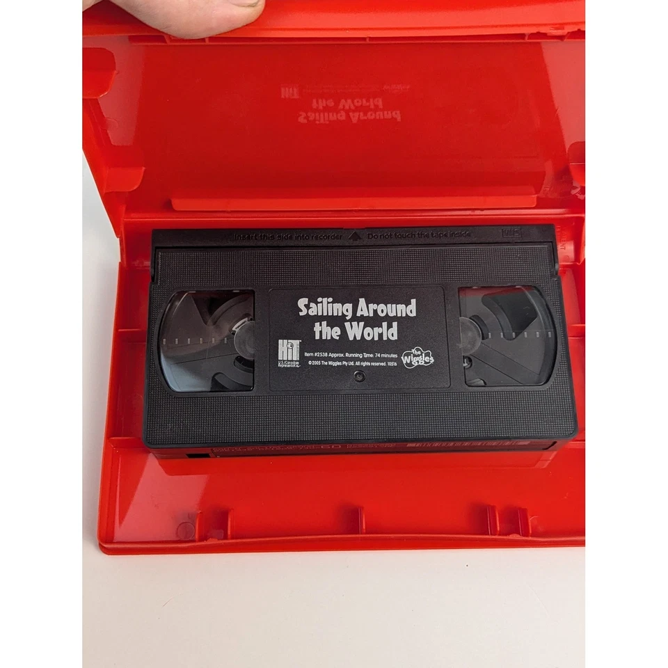 The Wiggles Sailing Around the World VHS Video Cassette Tape HIT Entertainment - Image 2 of 3