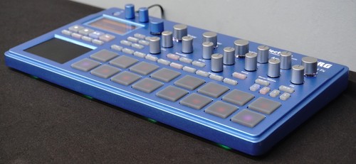 Korg Electribe 2 Blue Music Production Station Synthesiser & Sequencer w/ Box - Picture 11 of 14