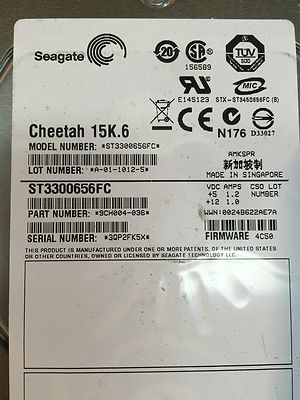 8x SEAGATE / LSI 300GB FC 15K 3.5
