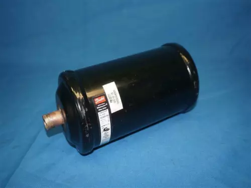 Danfoss DCL 414S 023Z0104 Filter Drier w/ Scratches