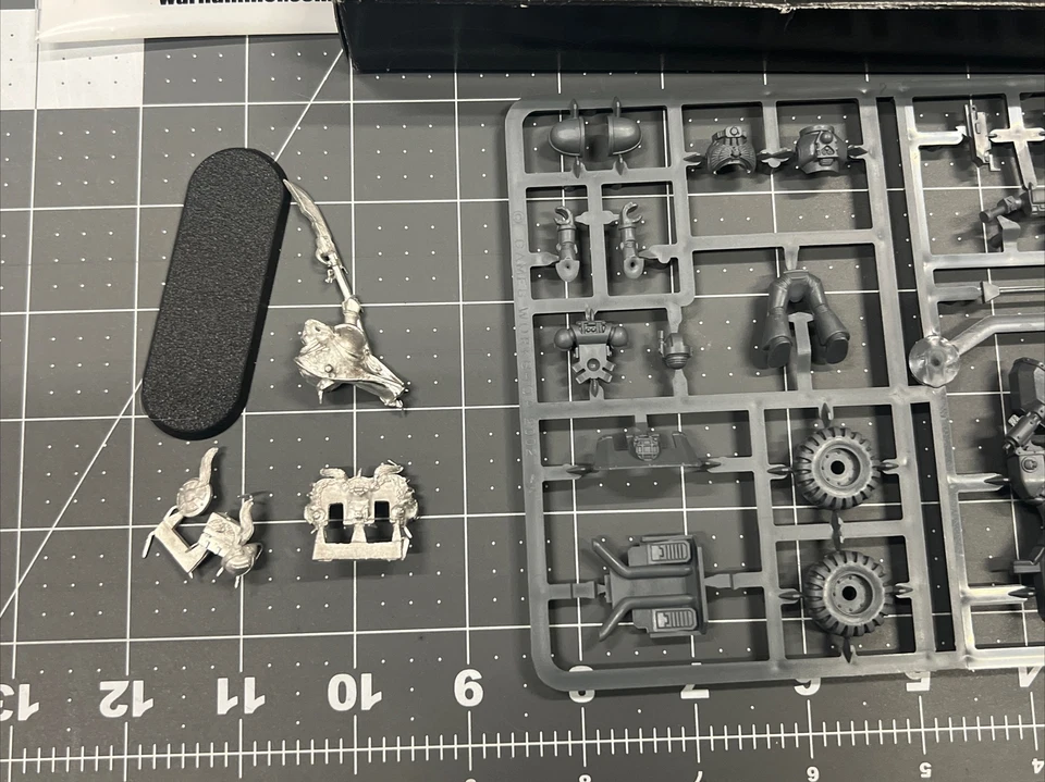 Marines Espaciales: Comandante Cicatrices Blancas - Khan en Bicicleta - Warhammer 40K nuevo Foto 4 de 4