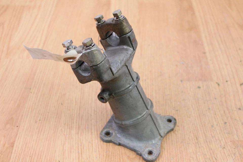 1994 KAWASAKI JET SKI SUPER SPORT XI JH750 Handlebar Clamp - Image 3 of 4