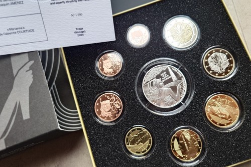Coffret BE JO Paris 2024 avec 20 Euros Relais De La Flamme Olympics Proof Set FR