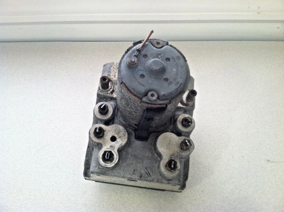 Mercedes-Benz SL500 SL320 SL600 R129 1990-2002 ~ BOMBA ABS Foto 3 de 4