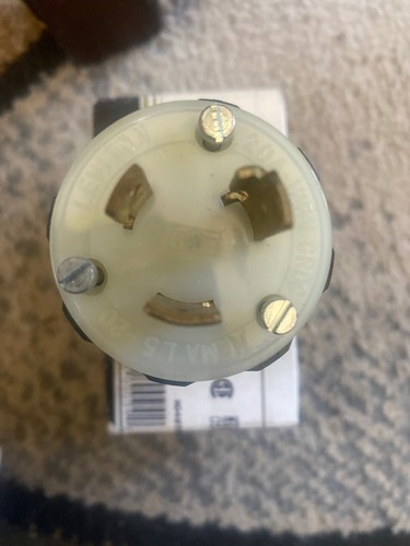 LEVITON 2311 * NEW IN BOX * - Picture 2 of 3