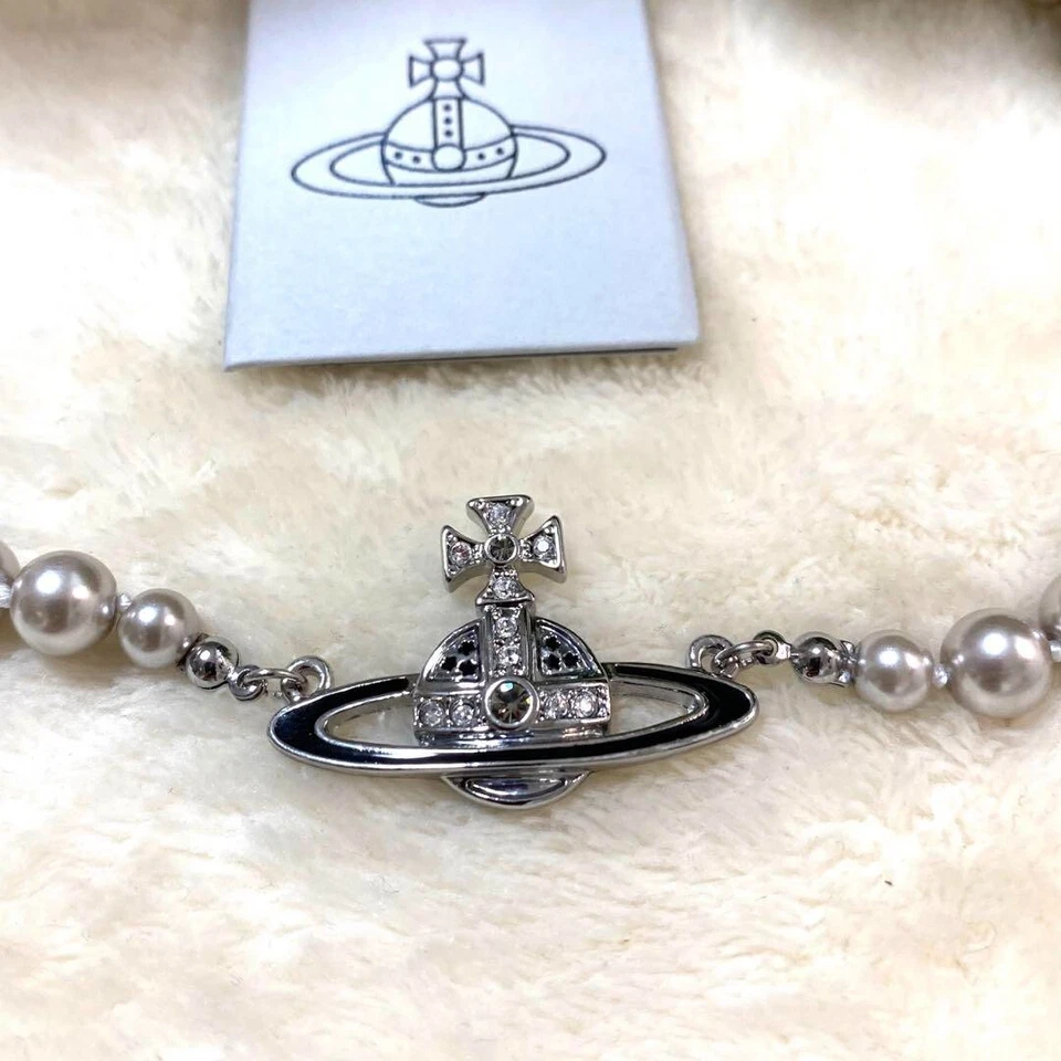 Gargantilla Vivienne Westwood Orb Collar Gris 1 Fila Perla Plata Foto 2 de 4