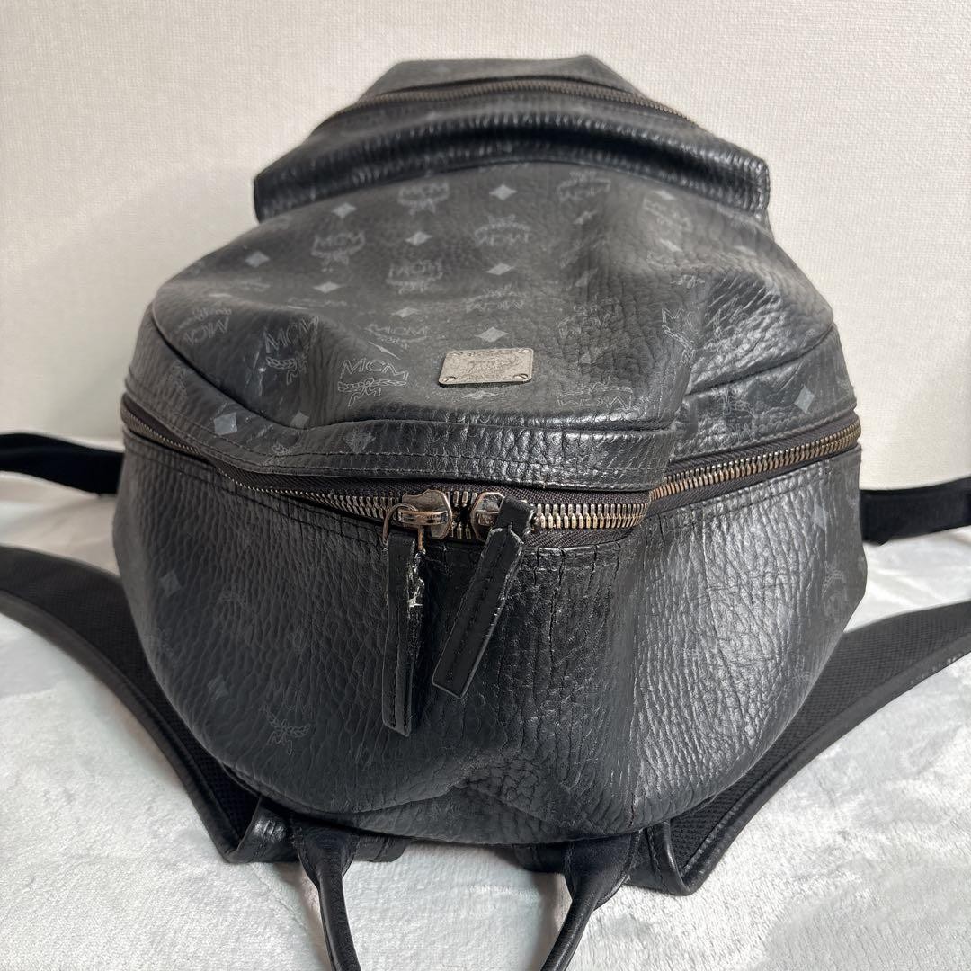 Large capacity MCM Side Stud Backpack Black L Lar… - image 4