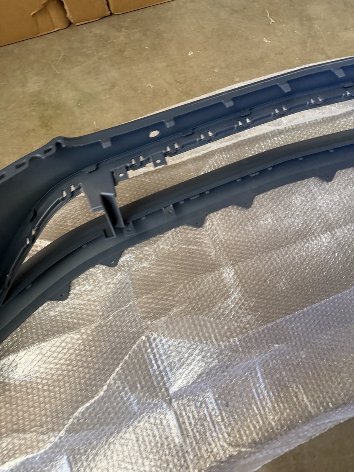 2020 2021 2022 Bentley Continental GT GTC Front Bumper Cover Lower New