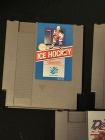 Lot of 3 Nintendo NES Game Cartridges - Super Mario Duck Hunt Ice Hockey Double