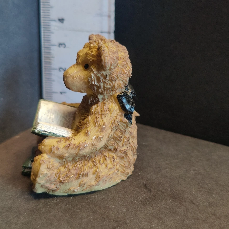 teddy bear 🧸 reading books resin Collectable Cute Figurine Ornament Home Decor - Image 4 of 4