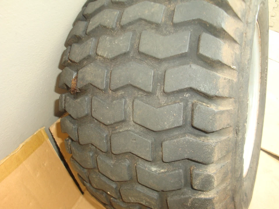 Aufsitzmäher Rasentraktor Castelgarden HONDA  MTD  MURRAY Reifen 18X8.50-8 - Bild 2 von 4