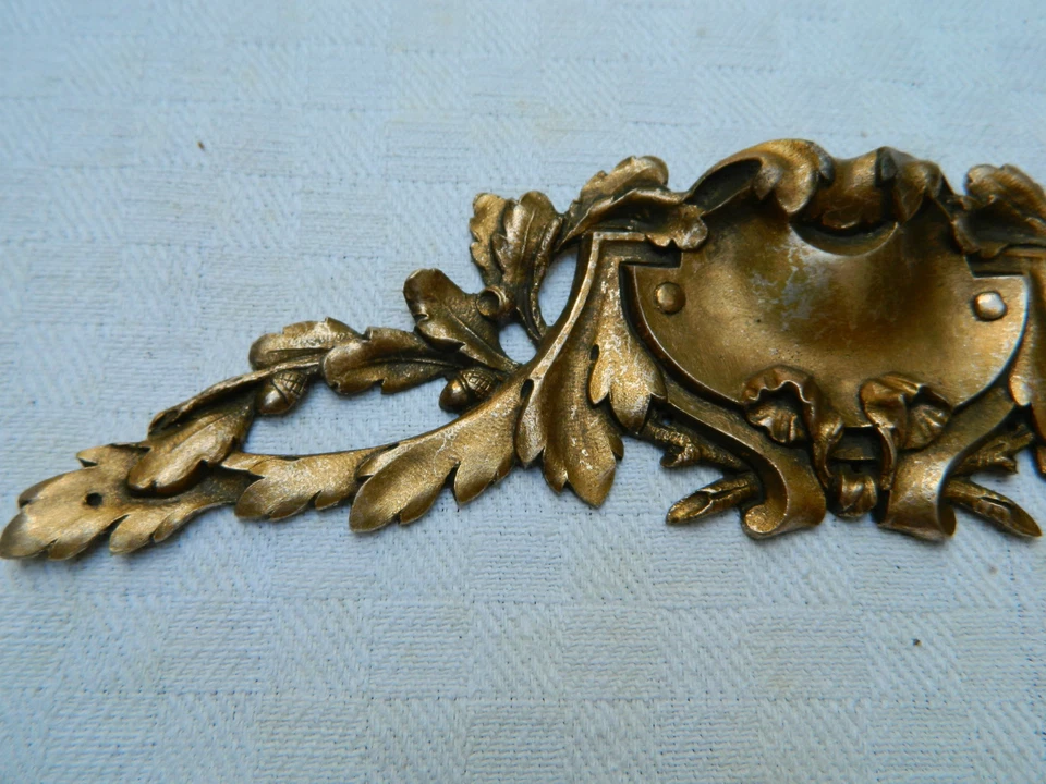 1850 BRONZE 家具 FRONTISPIECE CORNICE BREASTPLATE ACORN 橡木叶设计  — 第 4/4 张图片