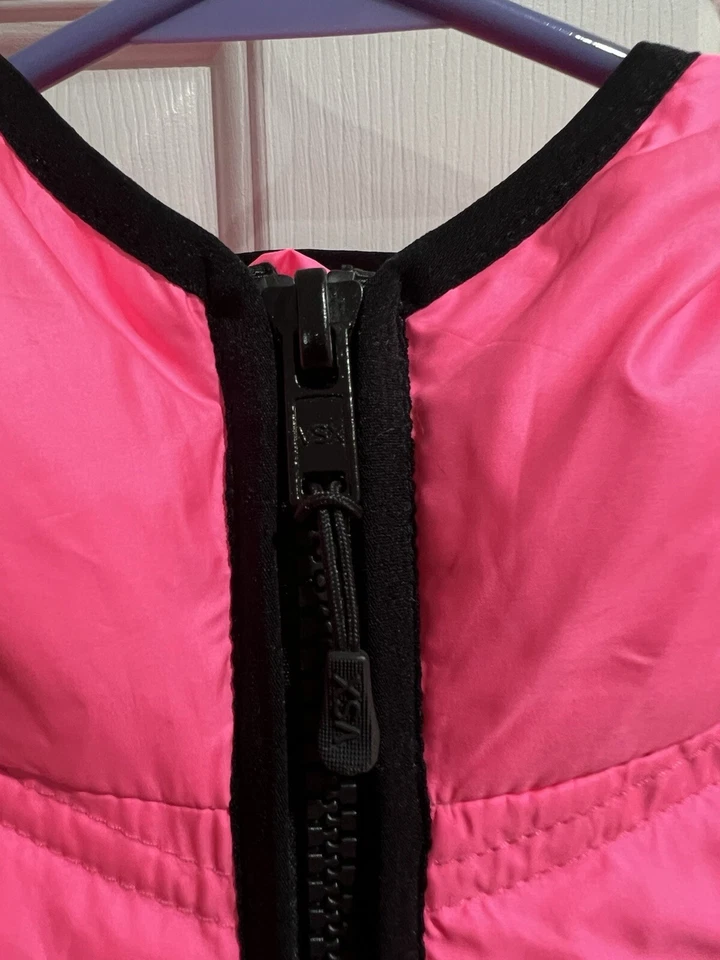 CHAQUETA ACOLCHADA VICTORIA'S SECRET ROSA PANTERA TALLA M USADA Rara Nunca Usada COMO NUEVA Foto 4 de 4