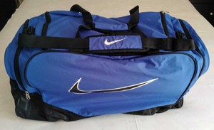 light blue nike duffel bag