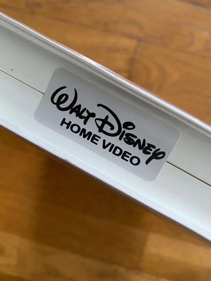 NEW RARE Disney Winnie the Pooh Spookable Pooh #6783 Vintage 1996 VHS BRAND NEW - Image 4 of 4