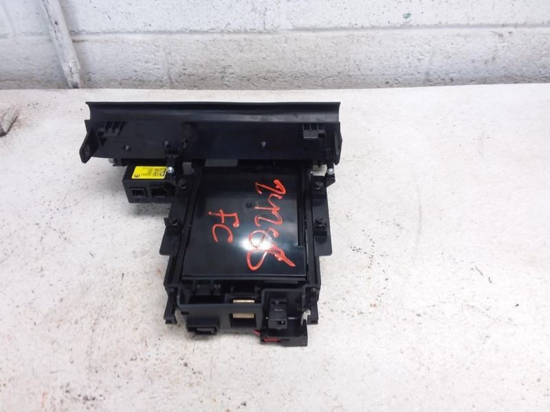 Maserati Ghibli 2023 Front Lower Console instrument panel Black