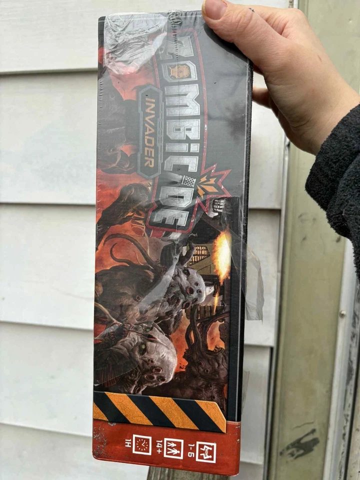 Настольная игра Zombicide Invader | CMON | ZCS001 | коробка полный игровой комикс - Изображение 3 из 4