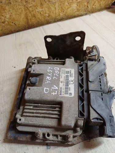 OPEL ASTRA H L48 Motorsteuergerät ECU 0281011380 1.69 Diesel 81kw 2007 34899799