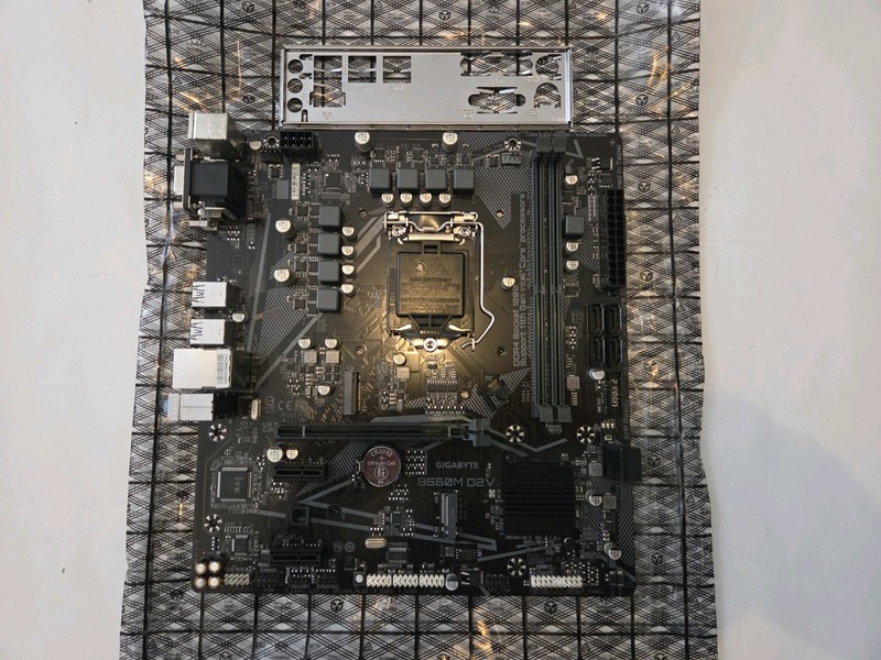 Gigabyte B560M D2V Intel 10th & 11th Gen LGA1200 DDR4 Motherboard M.2 DDR4