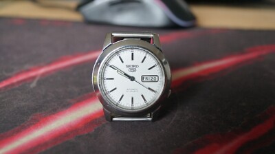 Vintage SEIKO 5 7S26-02W0 Silver White Dial case 39mm day date @3 classic uk