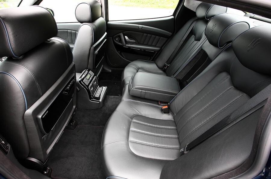 2005 Maserati quattroporte Black Leather Seats Front And Rear M139