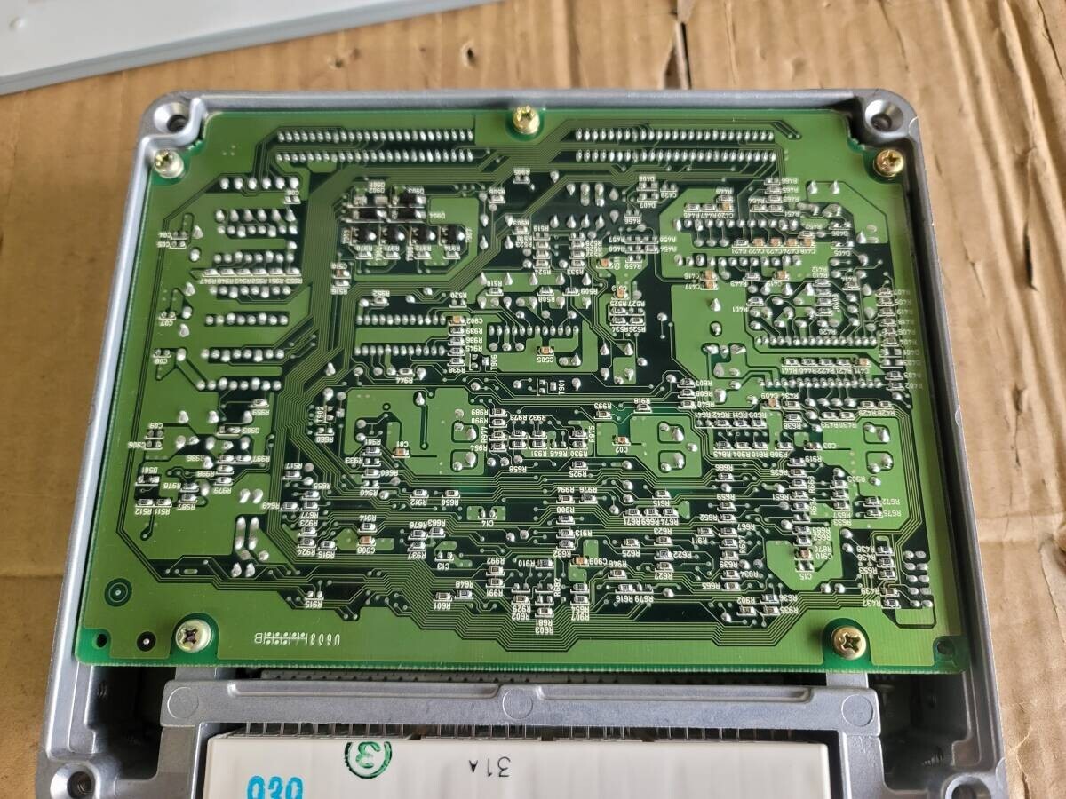 車のパーツ JZX100 ECU 1jzgte vvti Toyota Chaser JZX100 Engine ECU Computer 1JZ GTE VVTi 89661-22800