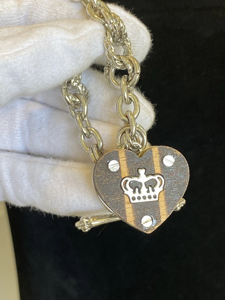 Fun & Funky Juicy Couture  Silver Tone  Chain Crown on Wood Heart  Bracelet - Image 2 of 4