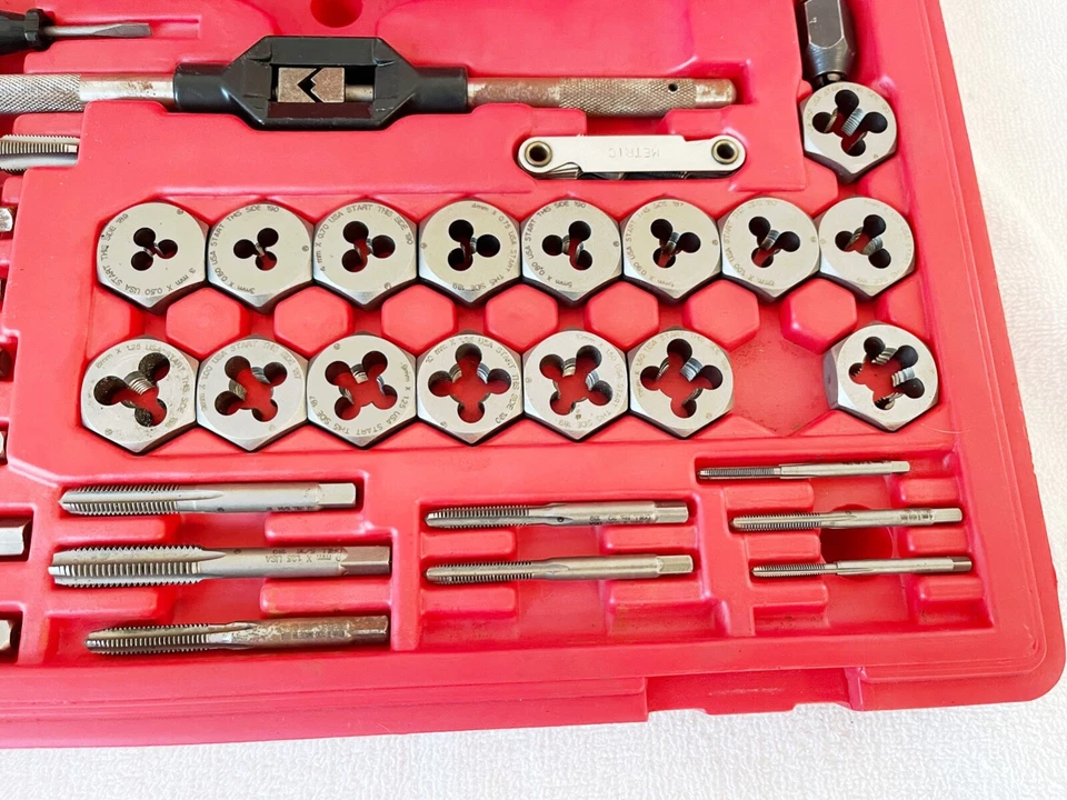MAGNA 40 Piece Metric Tap Die Set W/ Case INCOMPLETE 96302 USA - Image 4 of 4