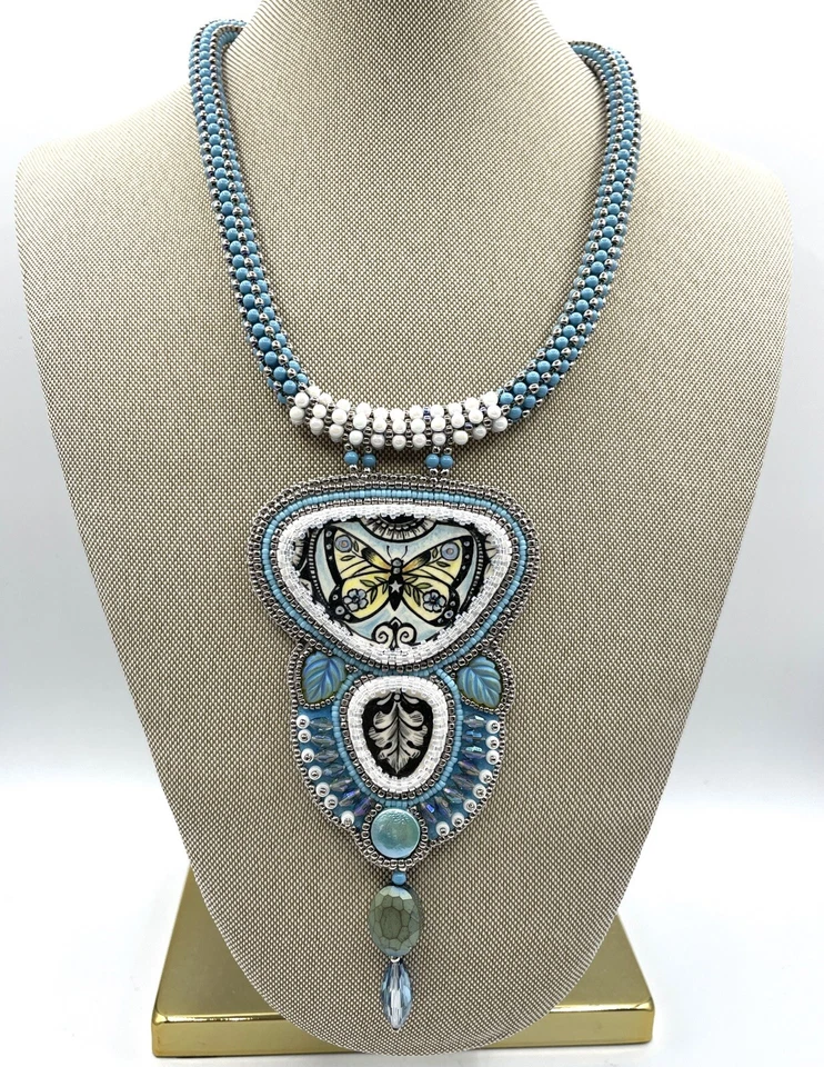 "Collar bordado con cuentas mariposa pintado a mano cabinas de porcelana cuerda con cuentas 17""" Foto 4 de 4