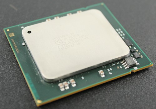 Intel Xeon X7550 2GHz Eight Core (AT80604004872AA) Processor SLBRE - Picture 2 of 5