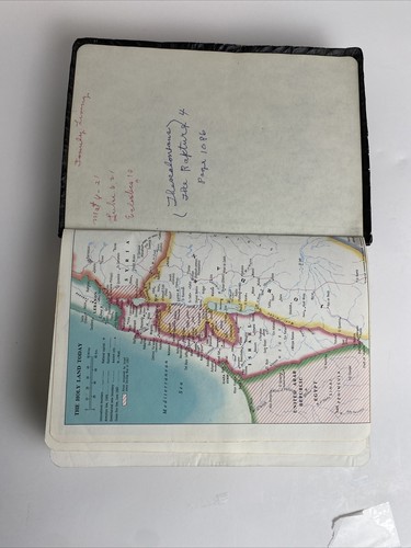 (2) Holy Bibles Concordance Dictionary Red Letter Edition Maps KJV World Pub - Picture 9 of 19