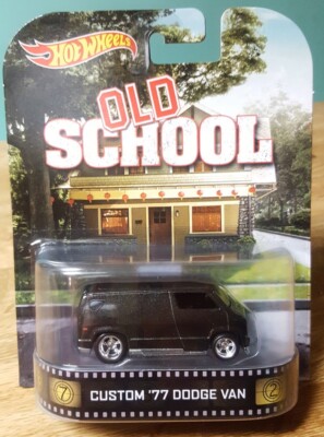 Hot Wheels Retro Entertainment Old School Custom '77 Dodge Van 1