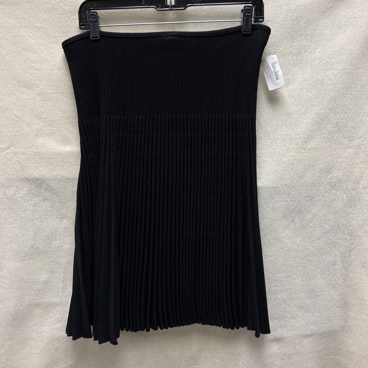 【関税&送料込】Valentino Garavani Black Wool Skirt Valentino