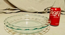 VINTAGE PYREX THICK GLASS DEEP DISH FLUTED EDGE PIE DISH 11-1/4" WIDE, USA