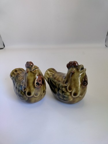 Chicken Salt&Pepper Shakers BROWN & GREEN. Japan3"x3" - Picture 7 of 11