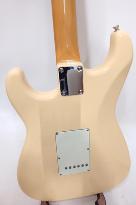 Fender Japan Stratocaster Guitar ST62 Vintage White Made in Japan