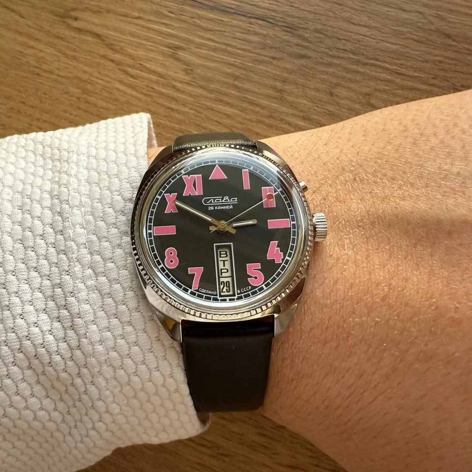 Nuevo de Lote Antiguo Reloj Slava Sandía Rosa 2428 Slava California Hecho en URSS Foto 2 de 4