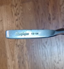 Vintage MacGregor 101 M Putter Golf Club Right Handed. Pre-owned