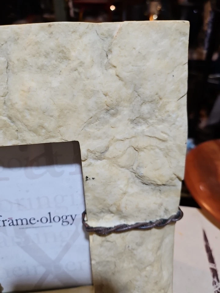 Marco de fotos de frameología 3D 8x10 de colección para foto de 3"x5" - resina rosa Foto 3 de 4