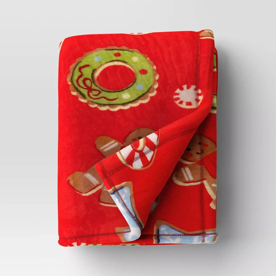 Target Wondershop Gingerbread Cookies Plush Throw Blanket Christmas Winter 2024 - Image 3 of 4