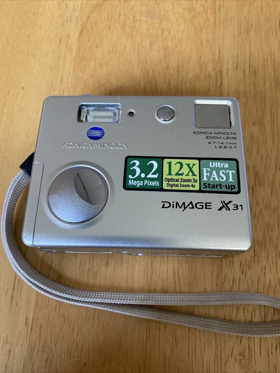 KONICA MINOLTA DiMAGE X31 本体と付属品 Konica Minolta DiMAGE X31, 3.2 MP 3x Optical Zoom Parts