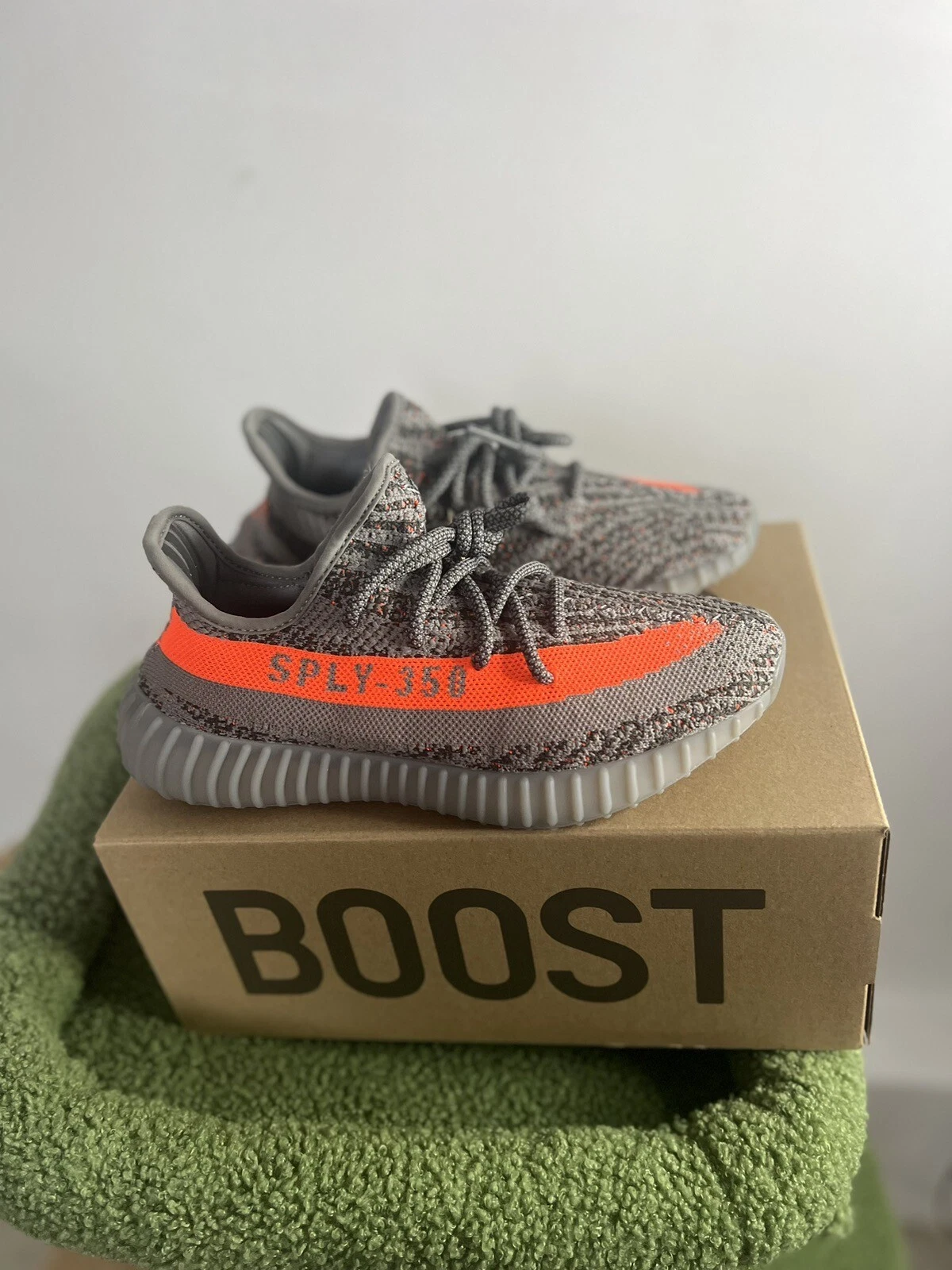 Taglia 5.5 Adidas Yeezy Boost 350 V2 Low Beluga Riflettente