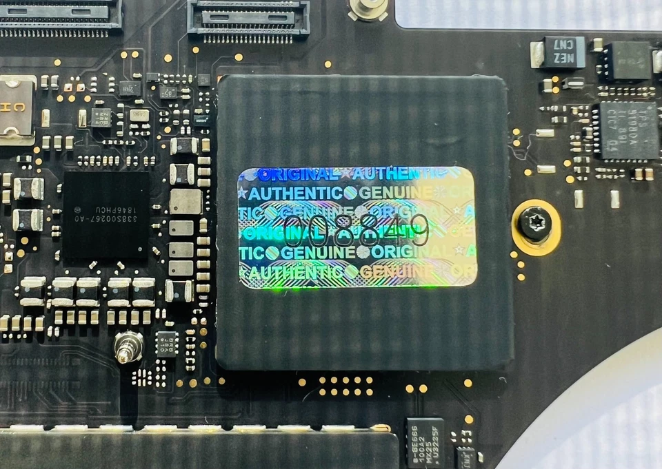 Apple MacBook Pro 15" A1990 2018  2.2 i7 16 gb ssd Logic board + 1 year warranty - Image 2 of 4