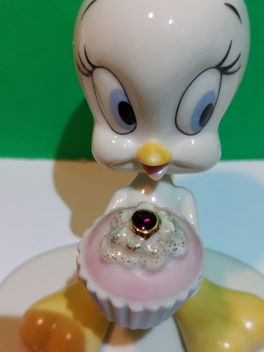 LENOX a PRESENT FROM TWEETY Figurine Looney Tunes January -- NEW