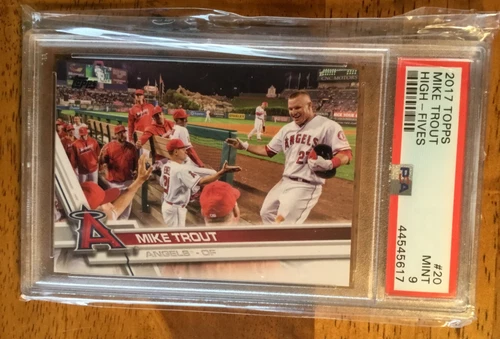 2017 Topps Mike Trout (High-Fives) Rare Variation - SSP